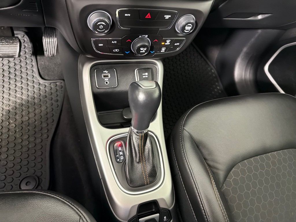 2018 Jeep Compass Image 15