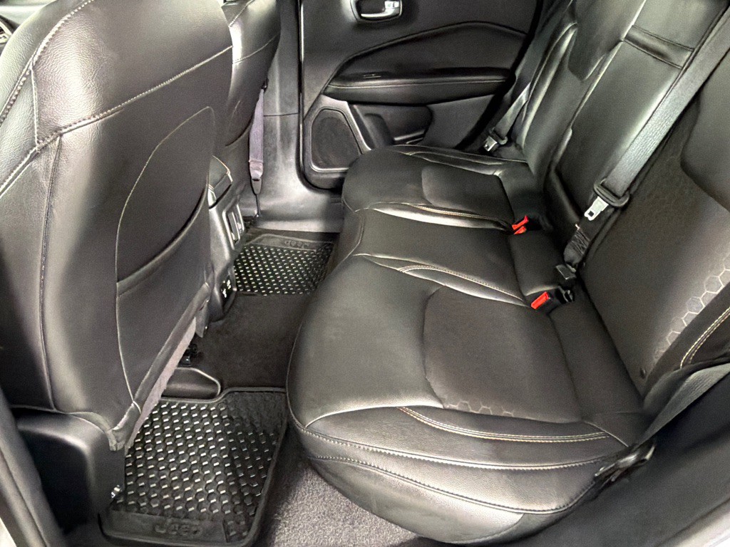 2018 Jeep Compass Image 16