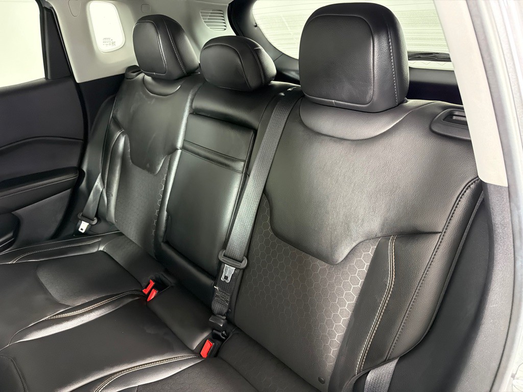 2018 Jeep Compass Image 17