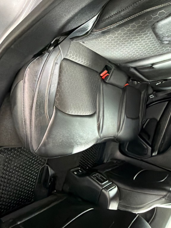 2018 Jeep Compass Image 18