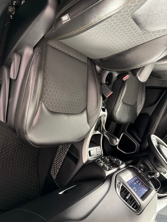 2018 Jeep Compass Image 20