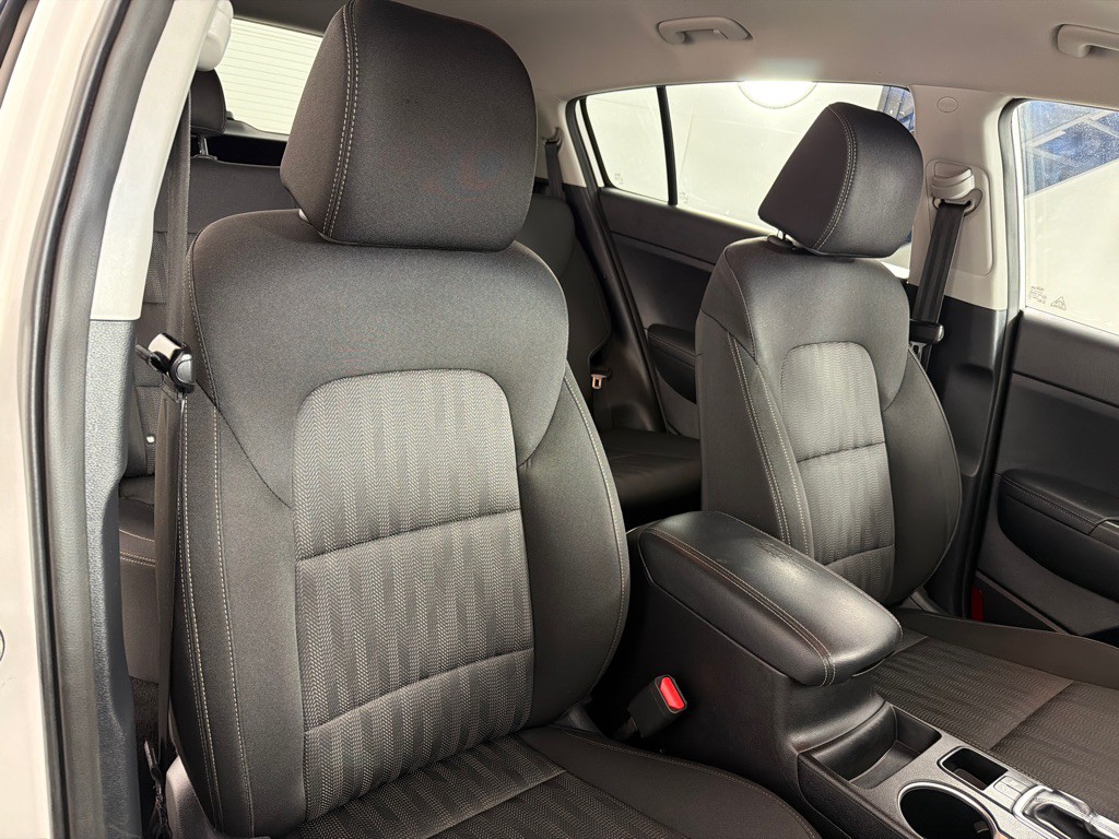2020 Kia Sportage Image 25