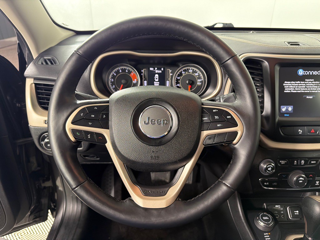 2018 Jeep Cherokee Image 14