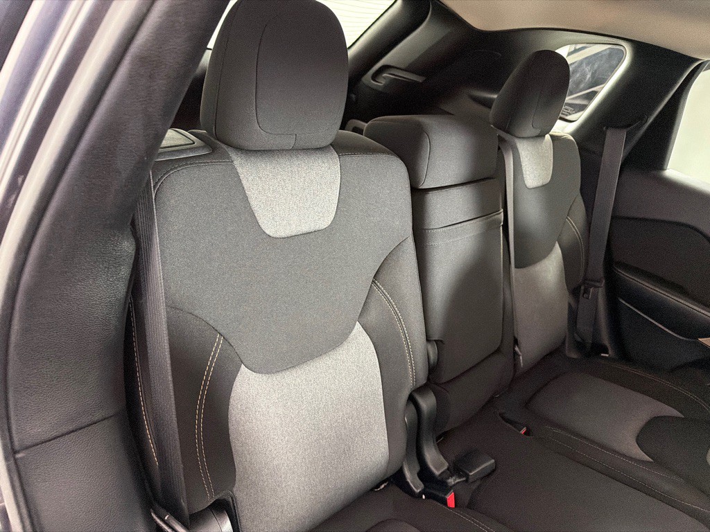 2018 Jeep Cherokee Image 23