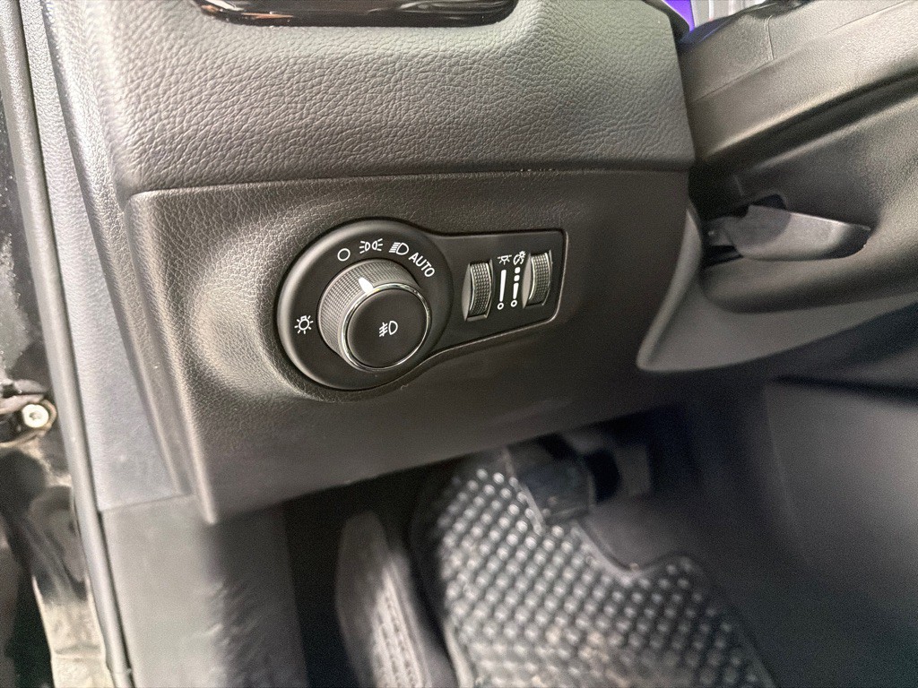 2020 Jeep Compass Image 14