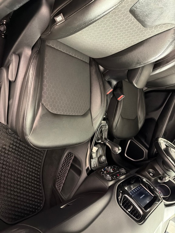 2020 Jeep Compass Image 24