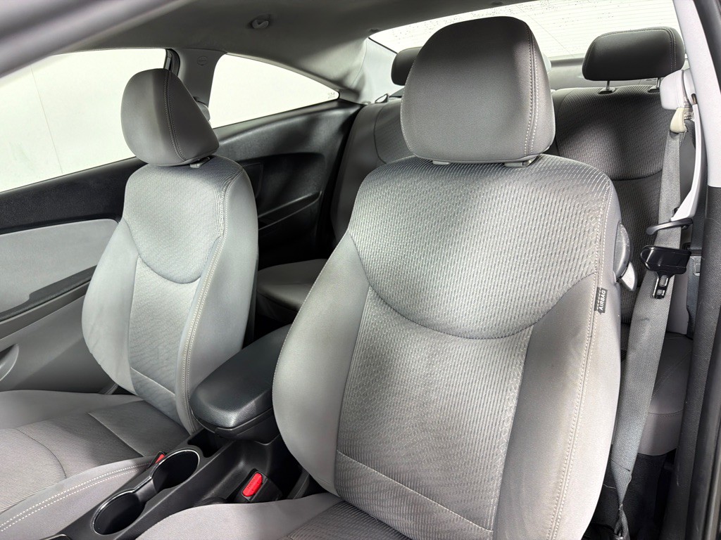 2013 Hyundai Elantra Image 10