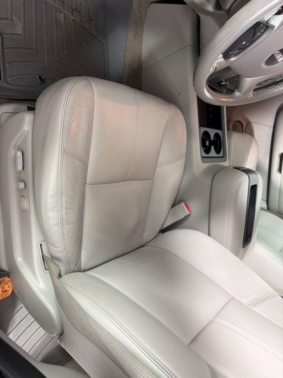 2008 GMC Yukon Image 12