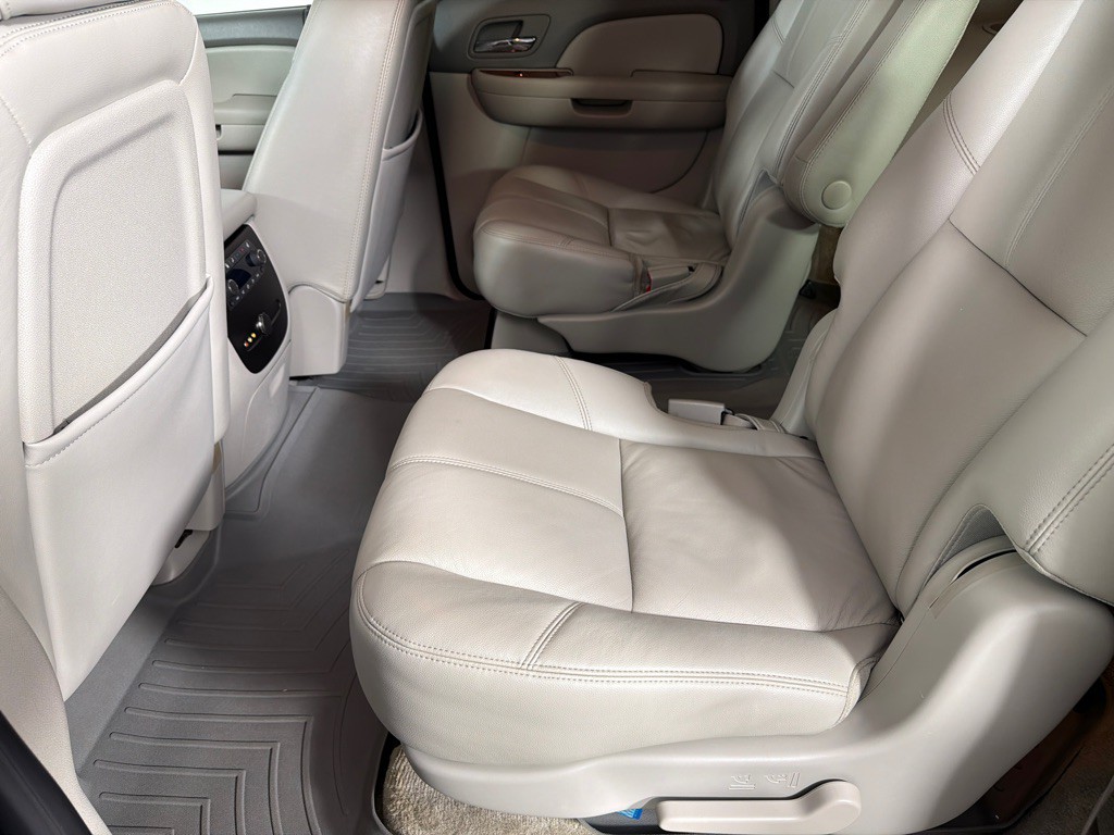 2008 GMC Yukon Image 18