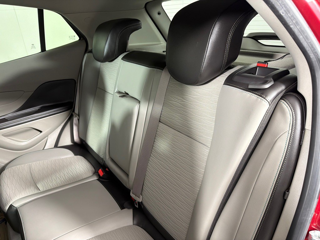 2016 Buick Enclave Image 19