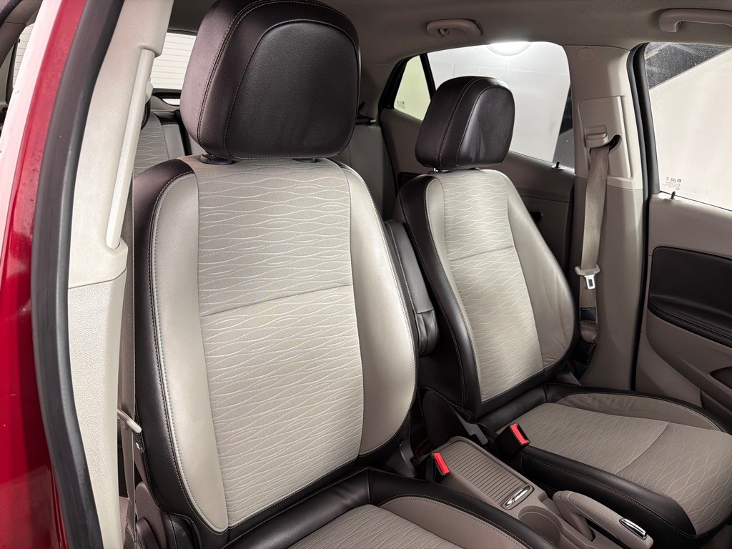 2016 Buick Enclave Image 24