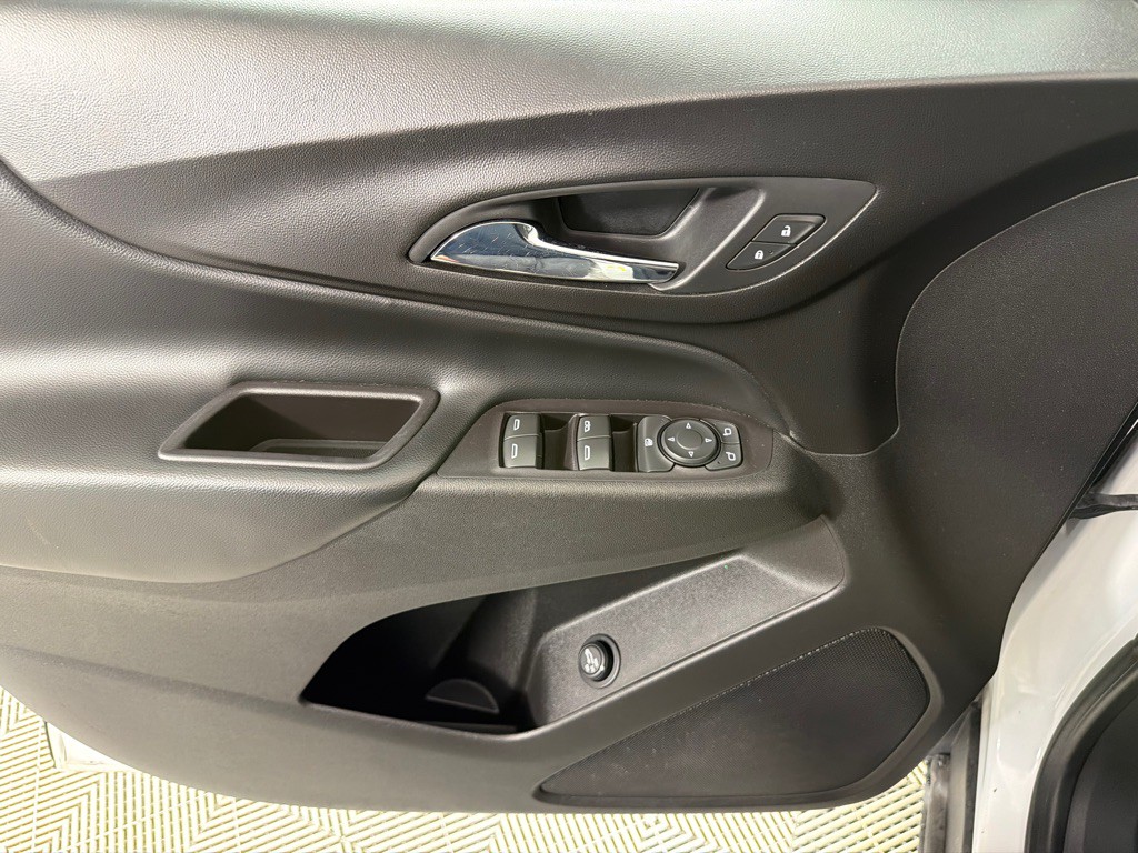 2018 Chevrolet Equinox Image 11