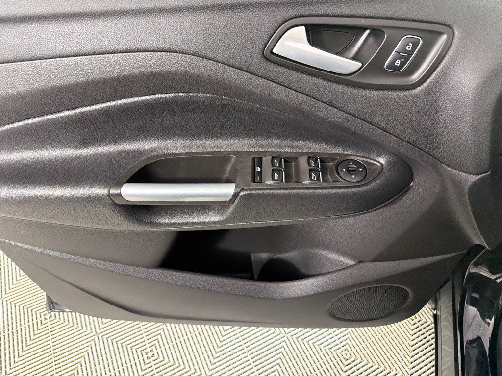 2019 Ford Escape Image 11