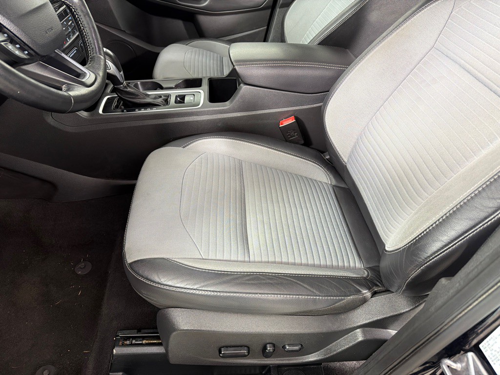 2019 Ford Escape Image 12