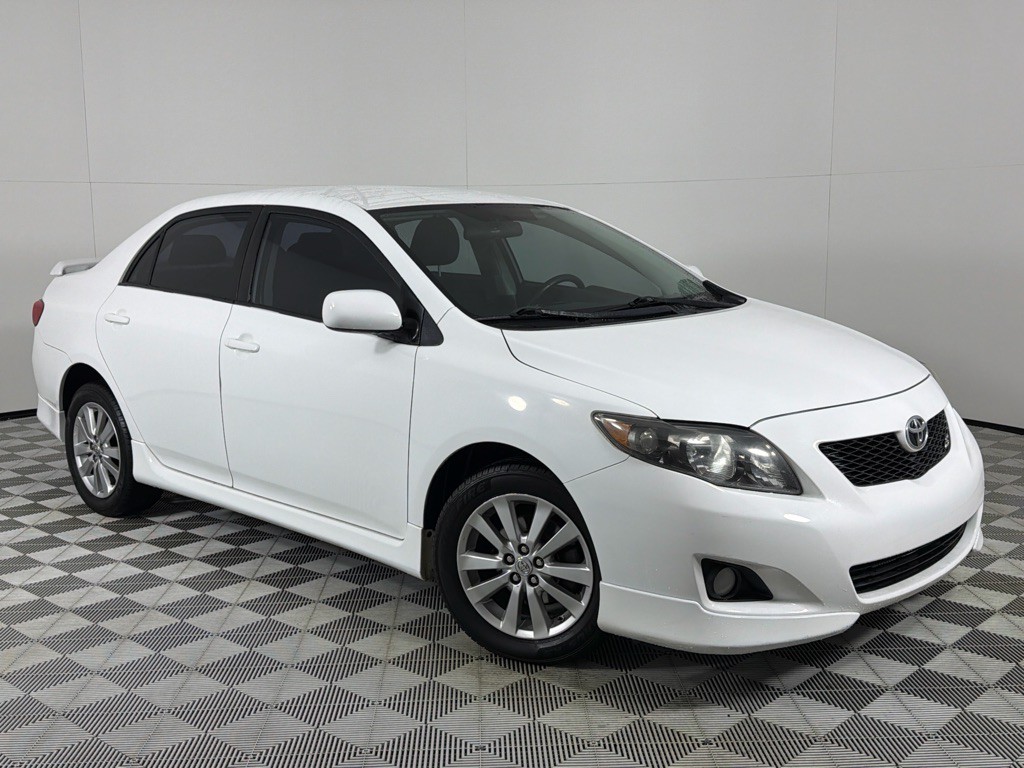 2010 Toyota Corolla Image 2