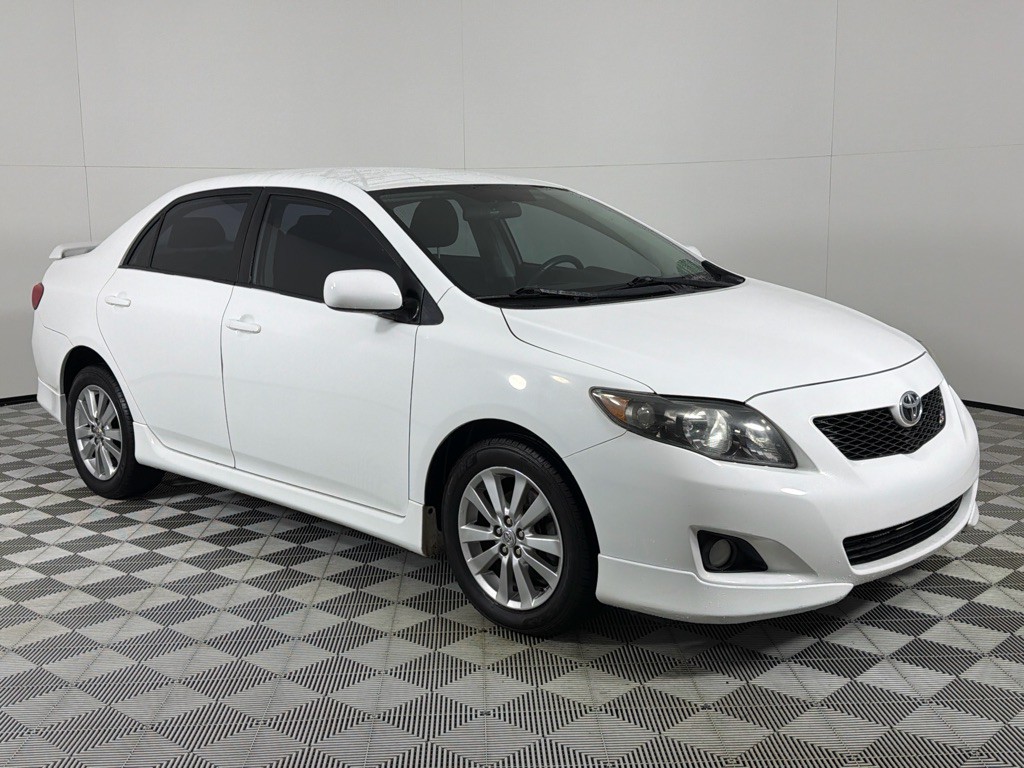 2010 Toyota Corolla Image 3