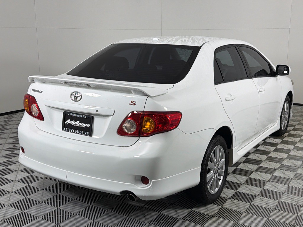 2010 Toyota Corolla Image 5