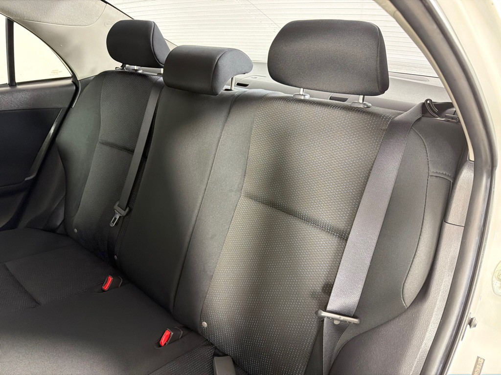 2010 Toyota Corolla Image 17