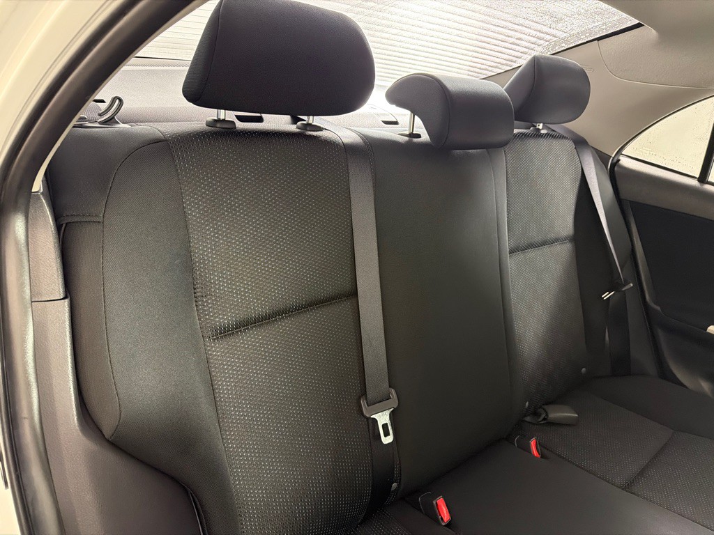 2010 Toyota Corolla Image 19