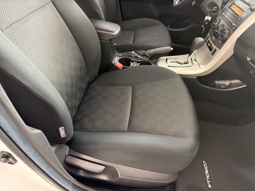 2010 Toyota Corolla Image 20