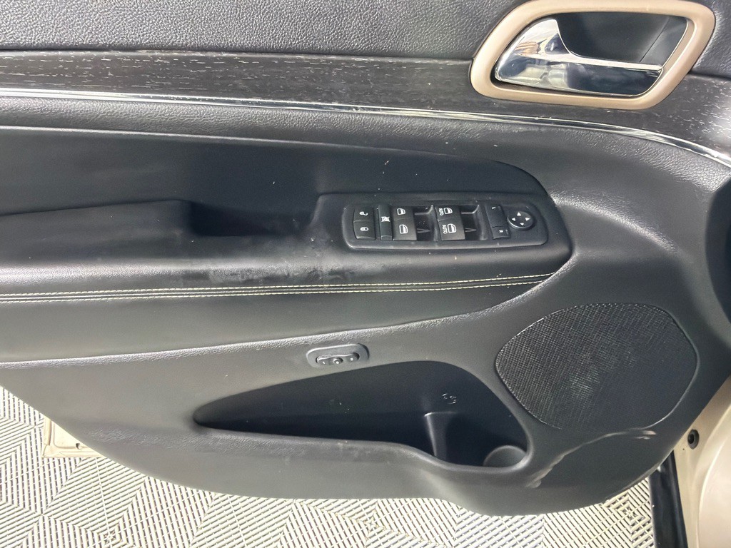 2015 Jeep Grand Cherokee Image 9