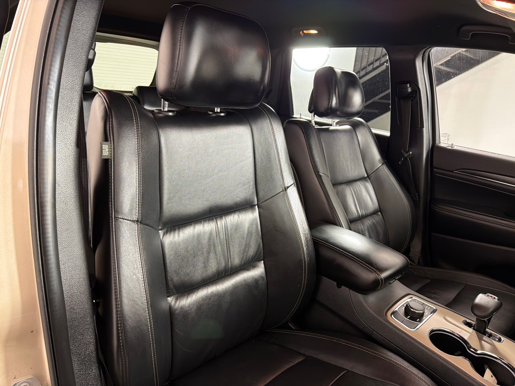 2015 Jeep Grand Cherokee Image 23