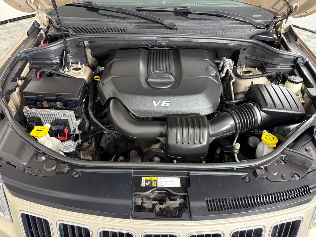 2015 Jeep Grand Cherokee Image 25