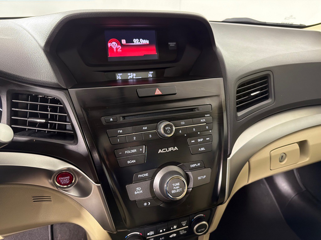 2017 Acura ILX Image 16