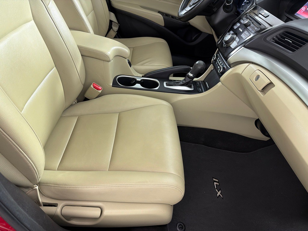 2017 Acura ILX Image 24