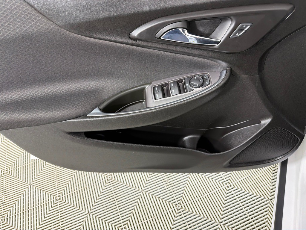 2020 Chevrolet Malibu Image 11