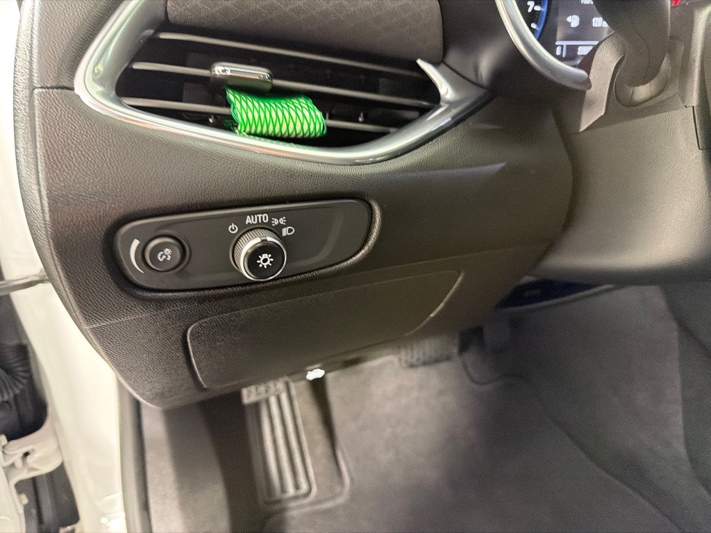 2020 Chevrolet Malibu Image 14