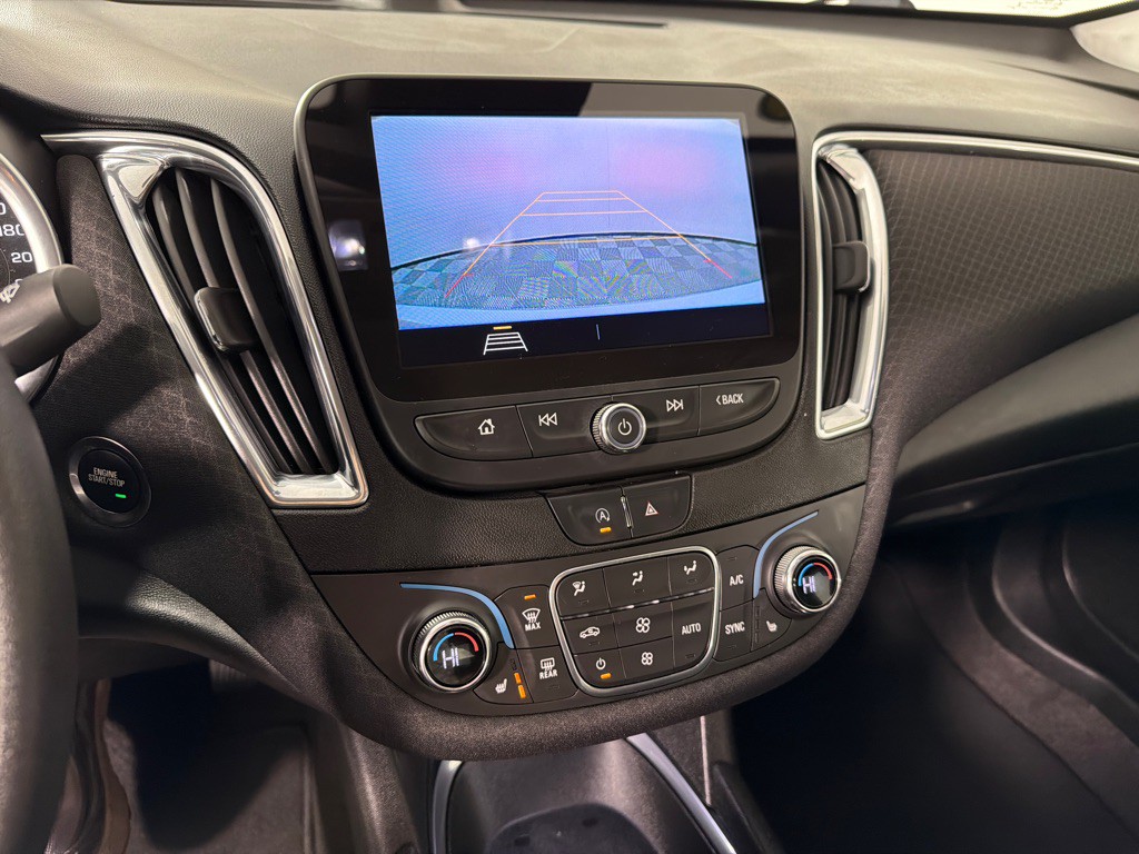 2020 Chevrolet Malibu Image 17