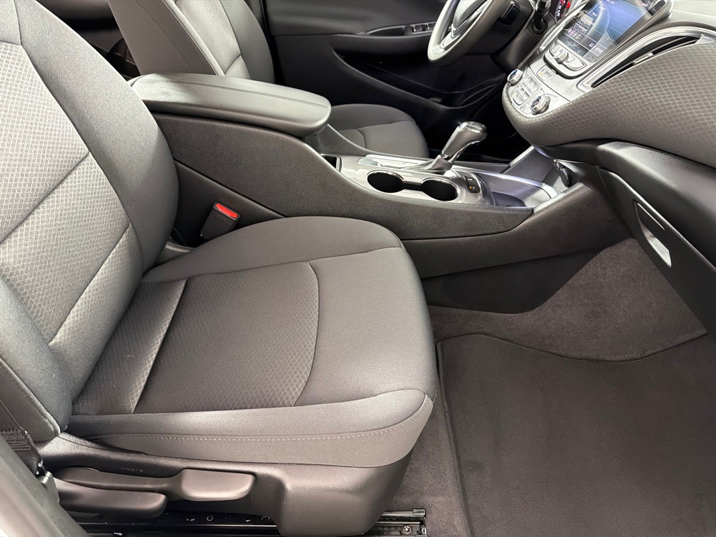 2020 Chevrolet Malibu Image 23