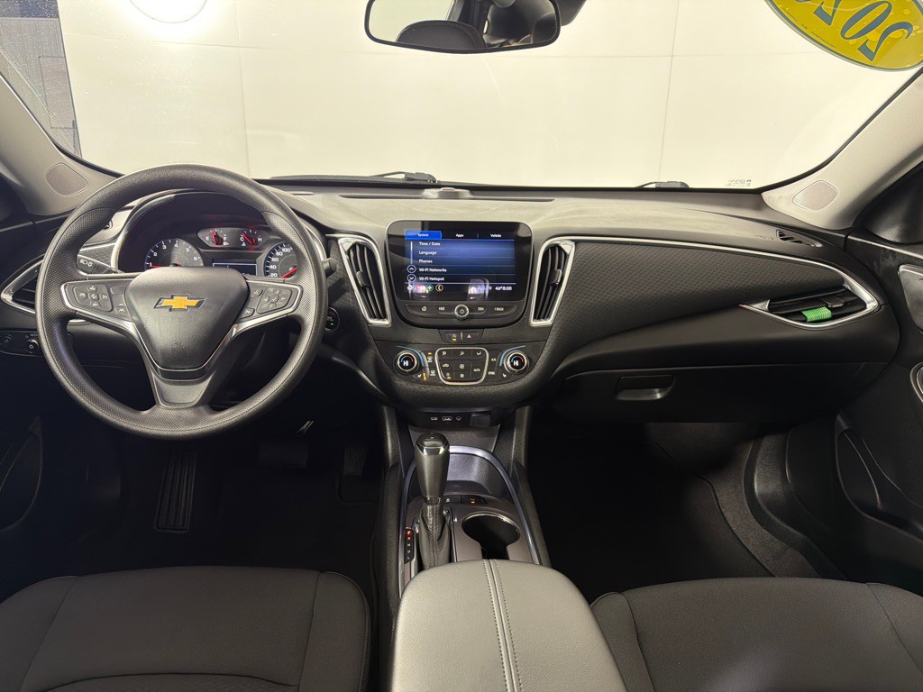 2020 Chevrolet Malibu Image 25
