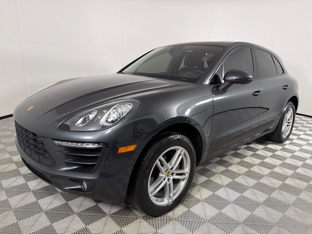 2018 Porsche Macan Image 10