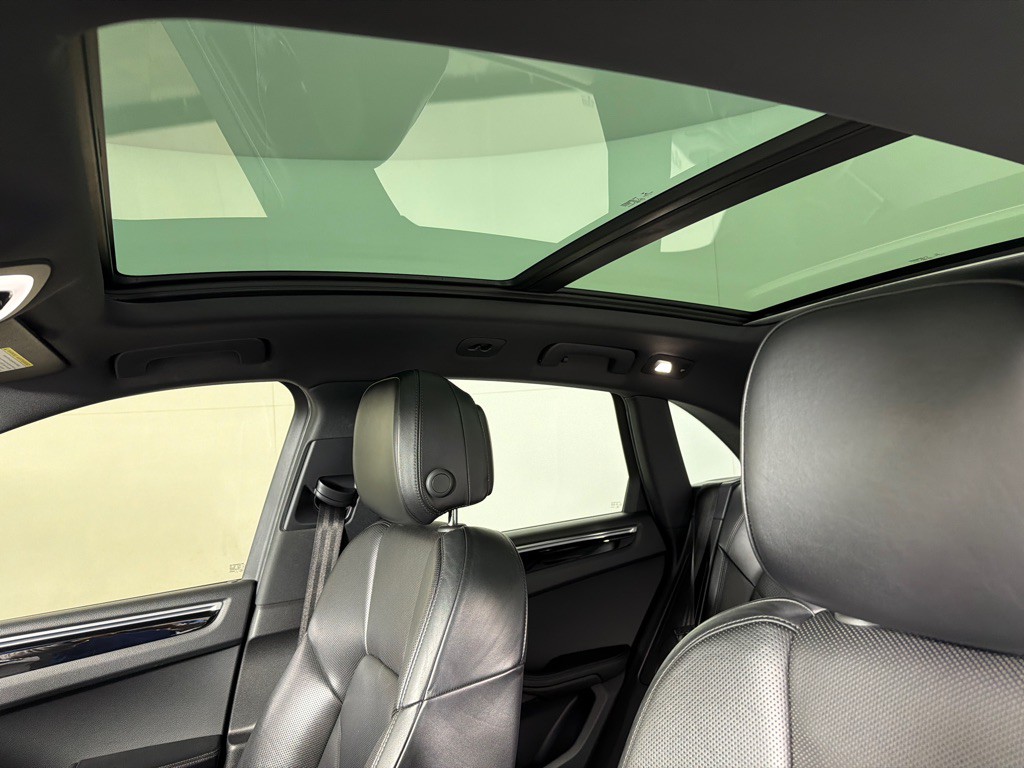 2018 Porsche Macan Image 15