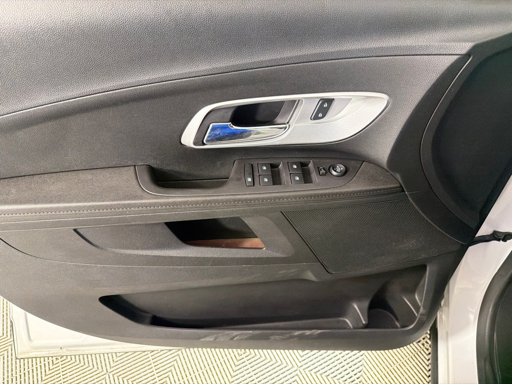 2017 Chevrolet Equinox Image 10