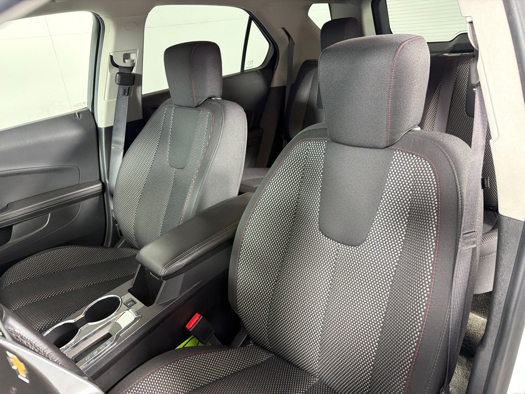 2017 Chevrolet Equinox Image 12