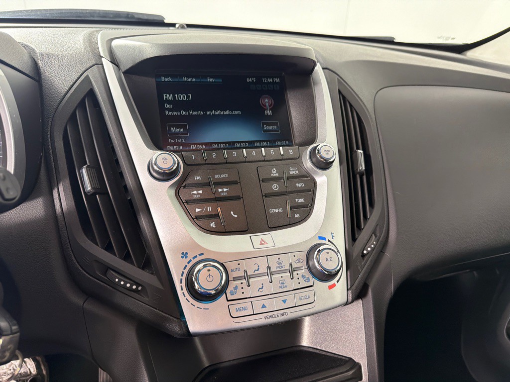 2017 Chevrolet Equinox Image 14