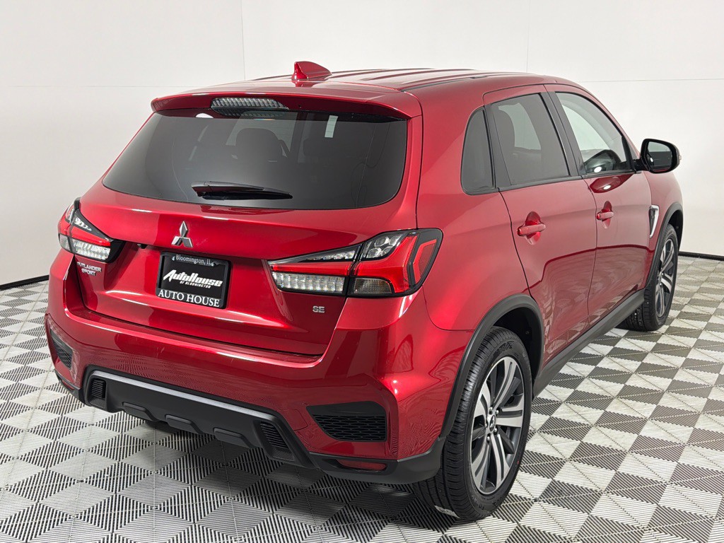 2021 Mitsubishi Outlander Image 5