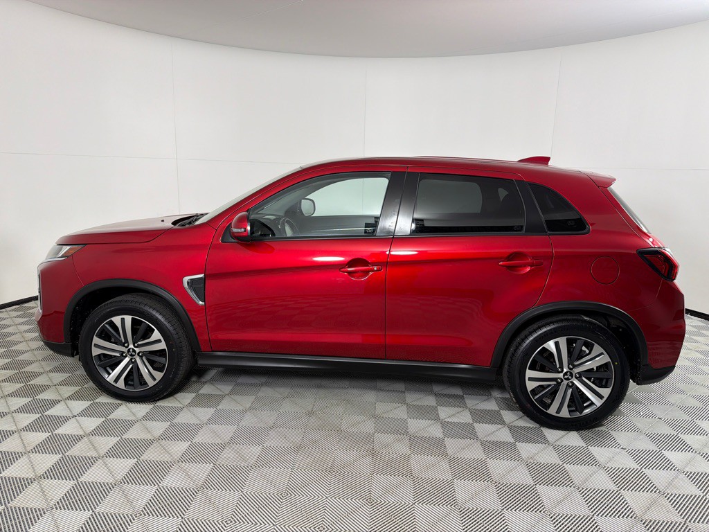 2021 Mitsubishi Outlander Image 8