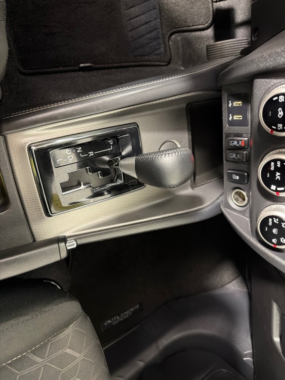 2021 Mitsubishi Outlander Image 19