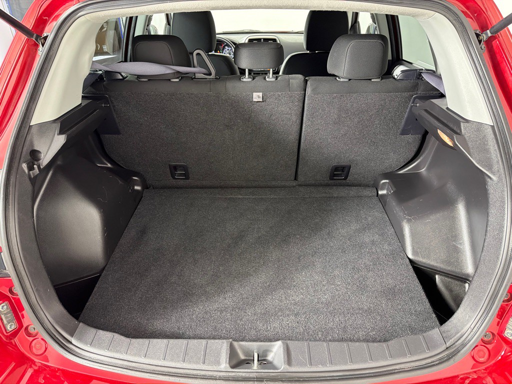 2021 Mitsubishi Outlander Image 22