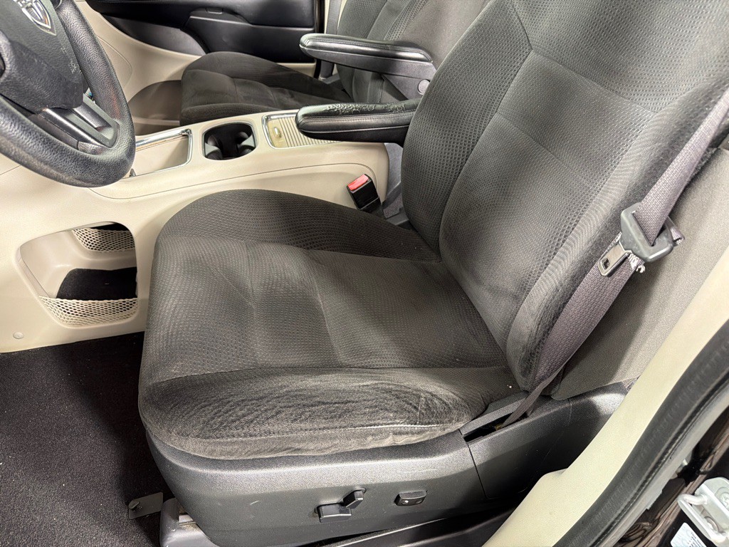 2016 Dodge Grand Caravan Image 11