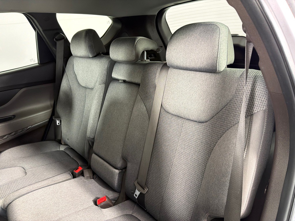 2019 Hyundai Santa Fe Image 18