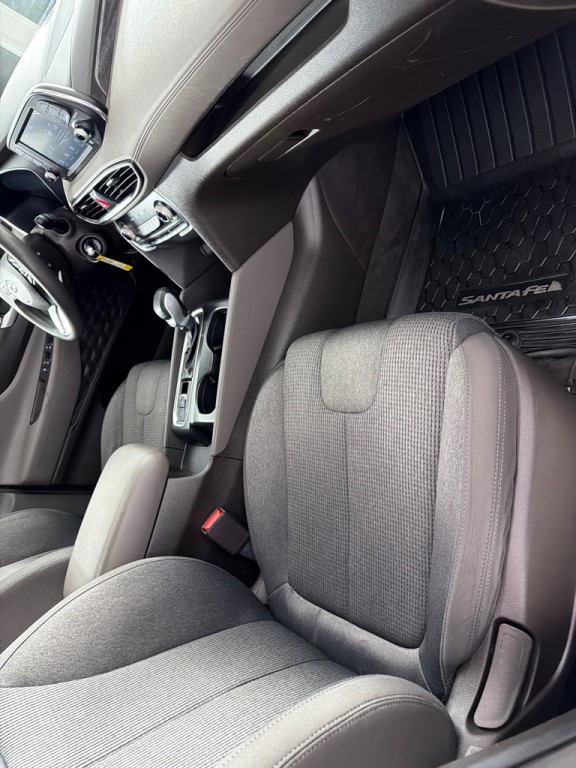 2019 Hyundai Santa Fe Image 22