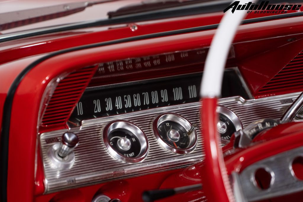 1961 Chevrolet Impala Image 37