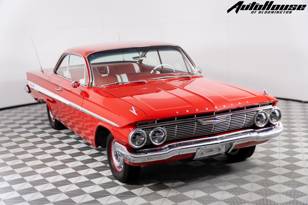 1961 Chevrolet Impala Image 2