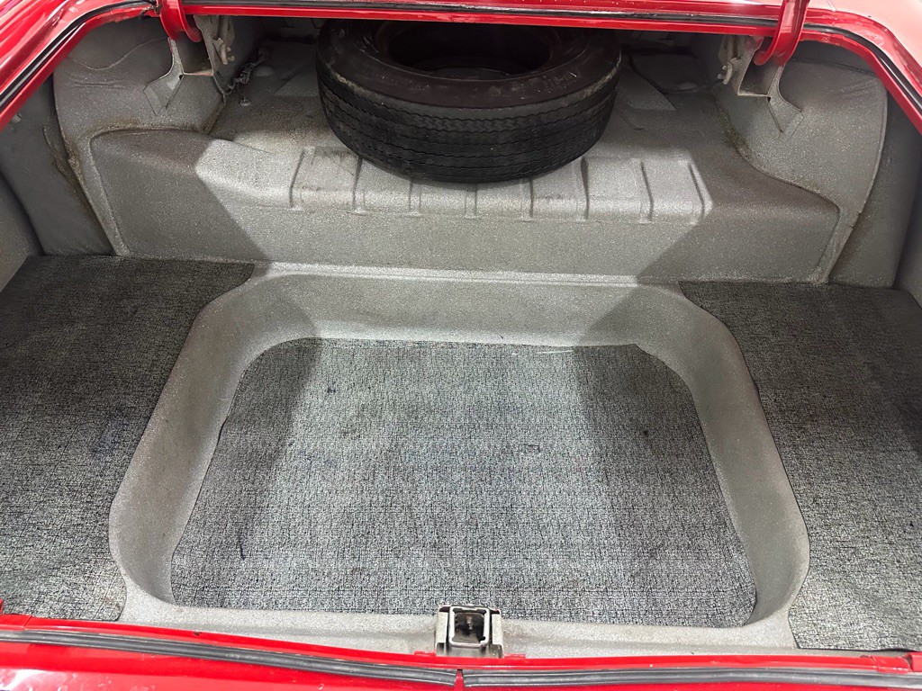 1961 Chevrolet Impala Image 80