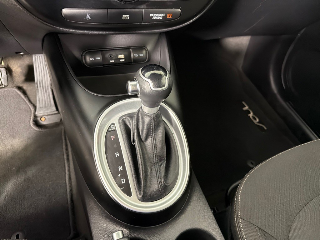 2015 Kia Soul Image 16